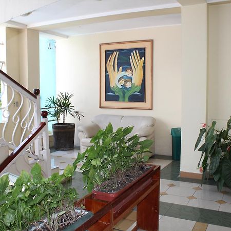 Hotel Christian Palace Тена Екстериор снимка